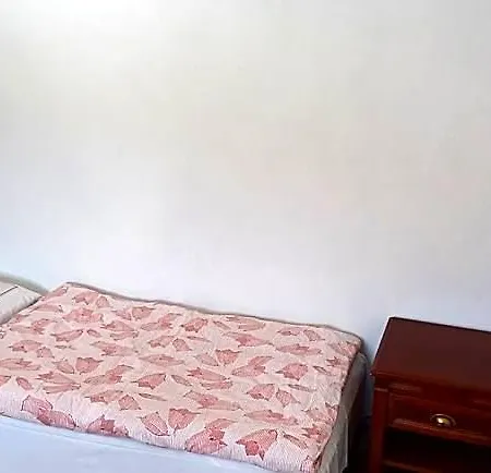 Aparthotel Apartmanovy Dum Terka 3*